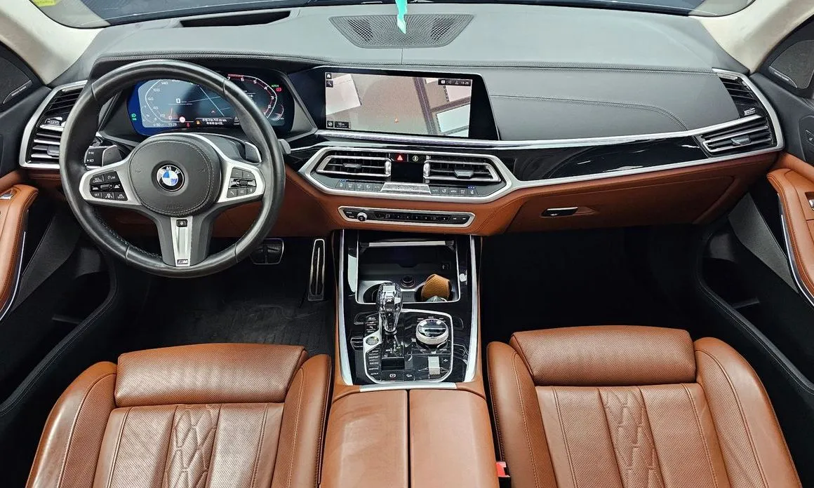 BMW X7 — фото 9