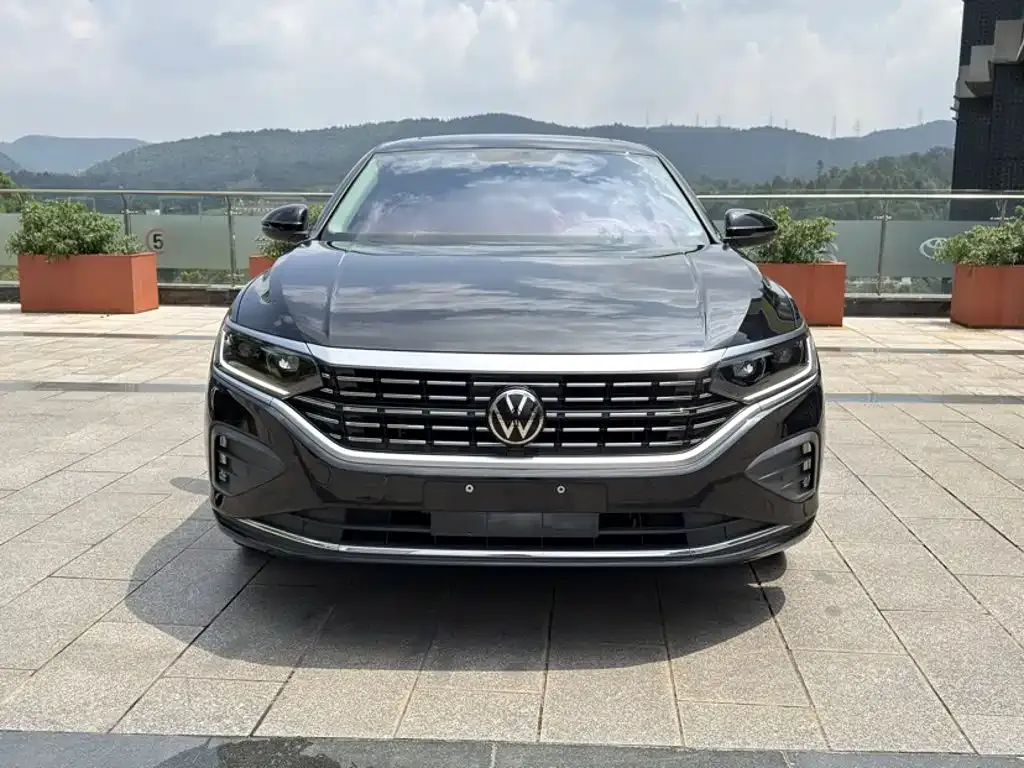 Volkswagen Passat — фото 8