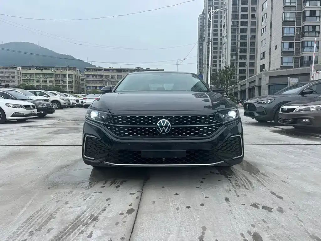 Volkswagen Passat — фото 2