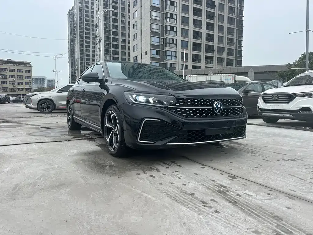 Volkswagen Passat — фото 4