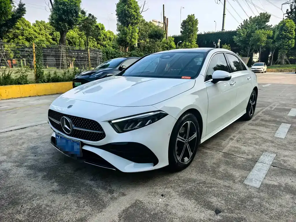 Mercedes-Benz A-Class — фото 1