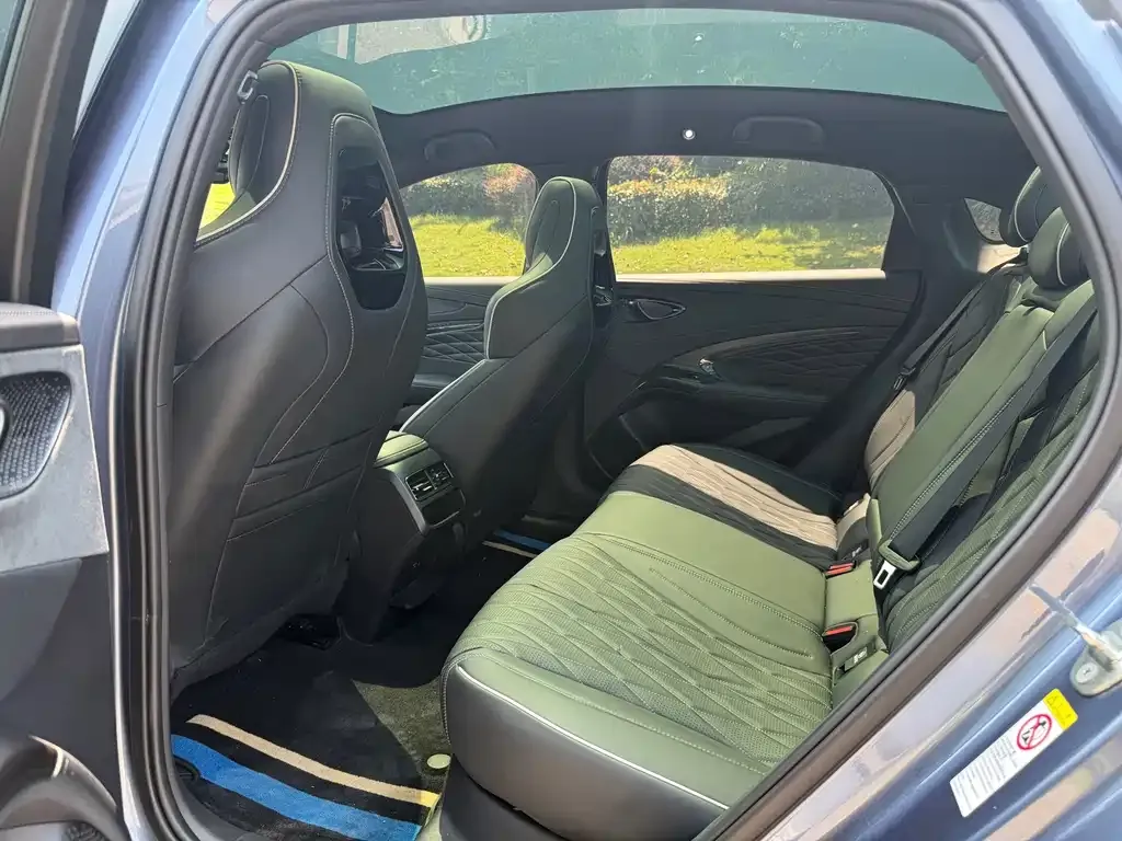 BYD Seal — фото 6