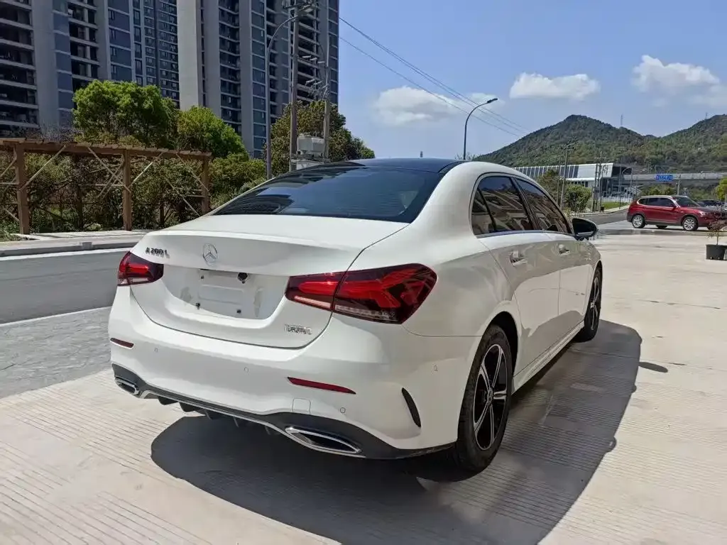 Mercedes-Benz A-Class — фото 10