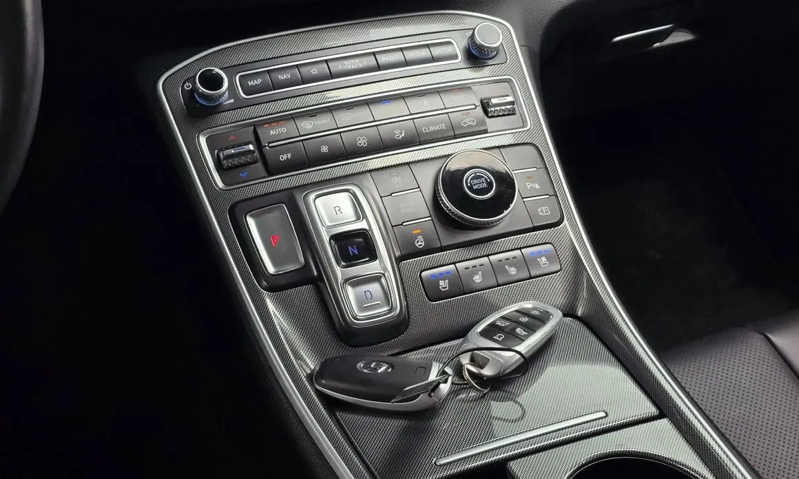 Hyundai Santafe — фото 8