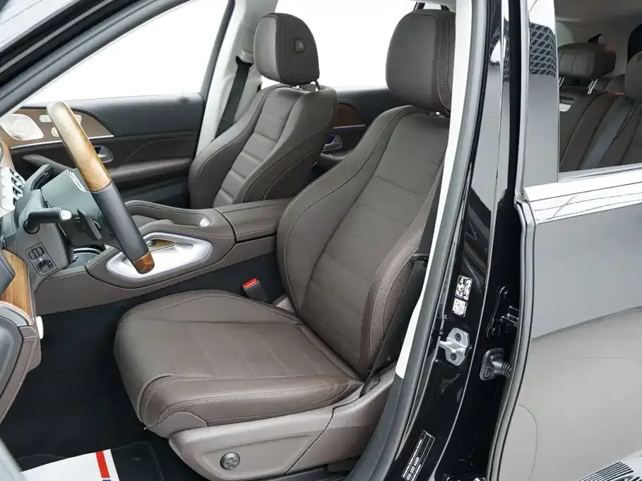 Mercedes-Benz GLS — фото 10