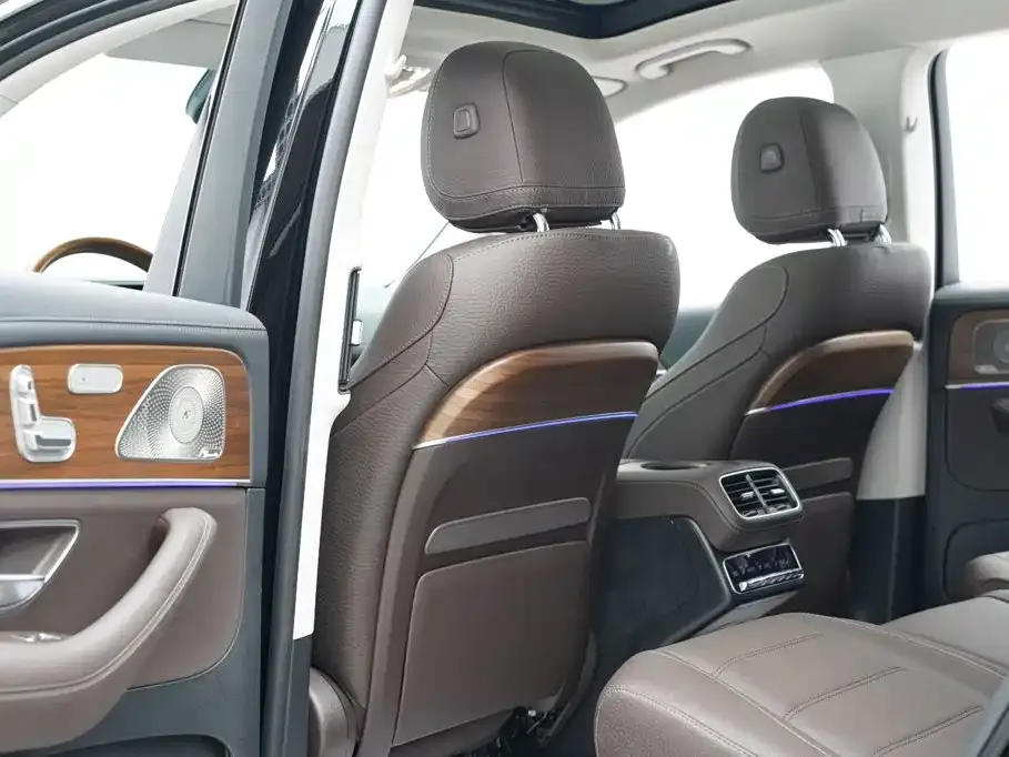 Mercedes-Benz GLS — фото 6