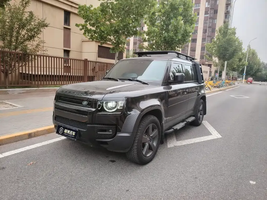 Land Rover Defender — фото 1