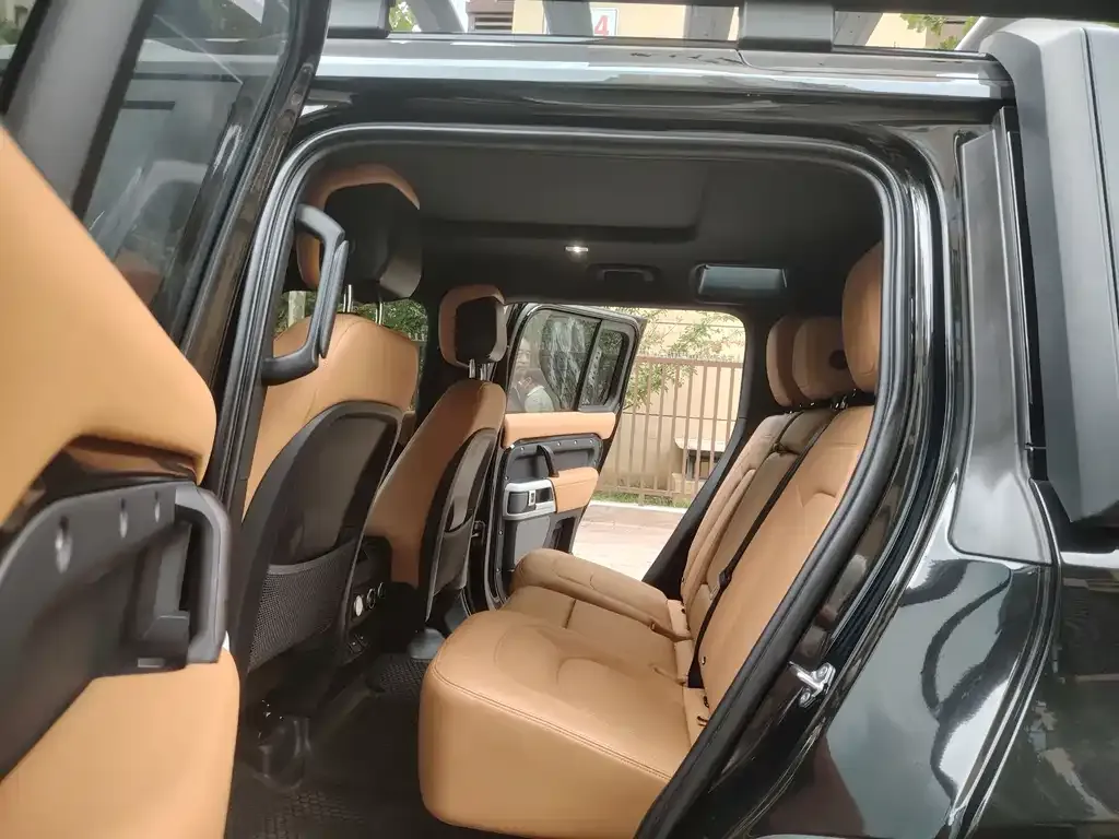 Land Rover Defender — фото 8
