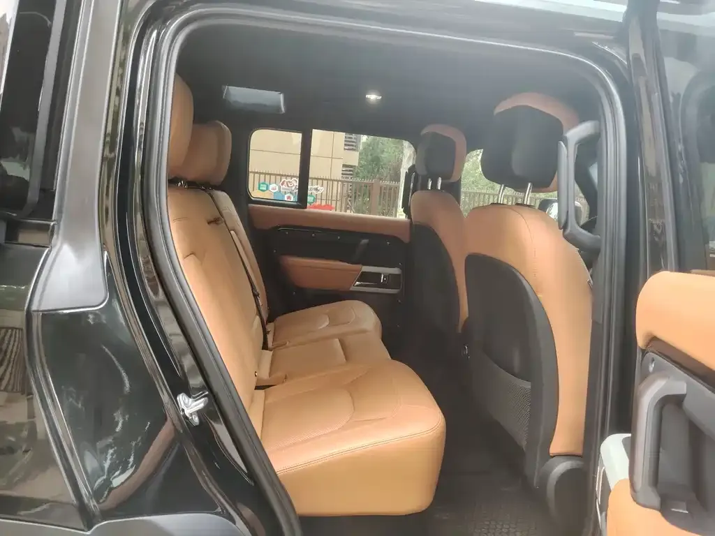 Land Rover Defender — фото 2