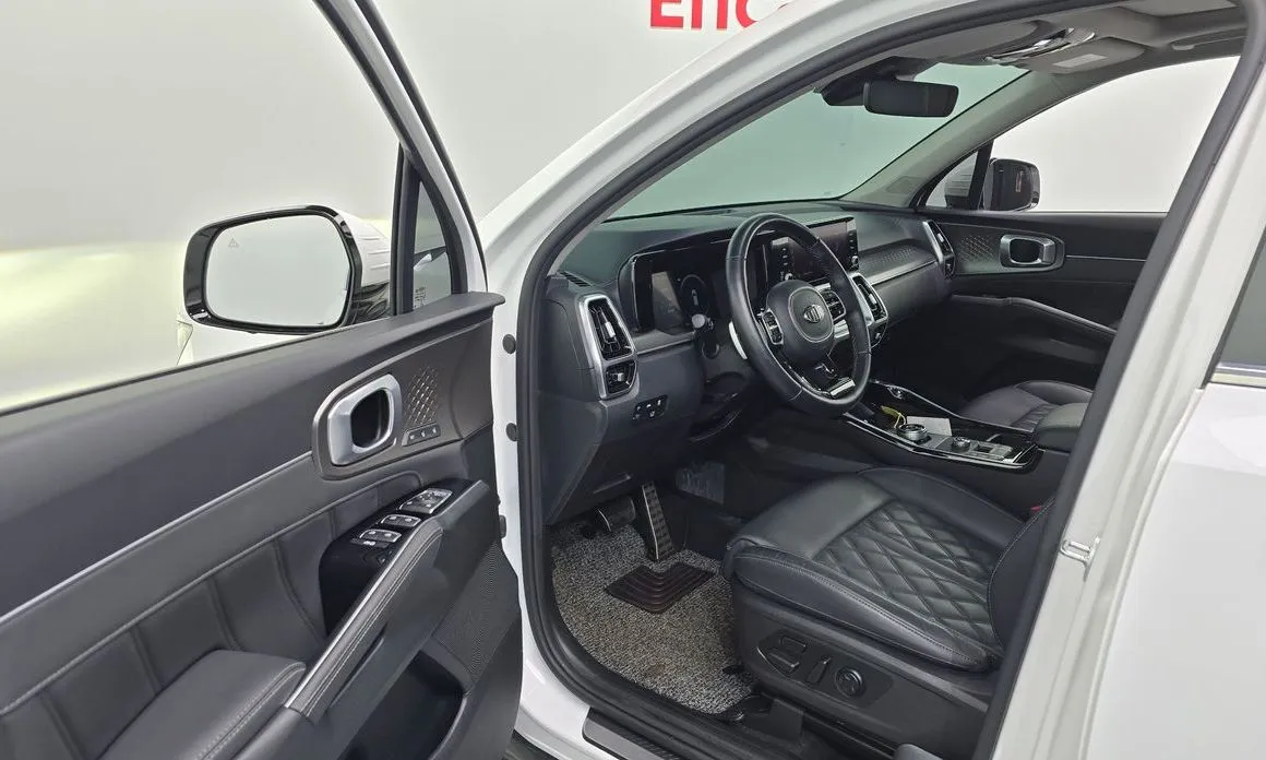 Kia Sorento — фото 5