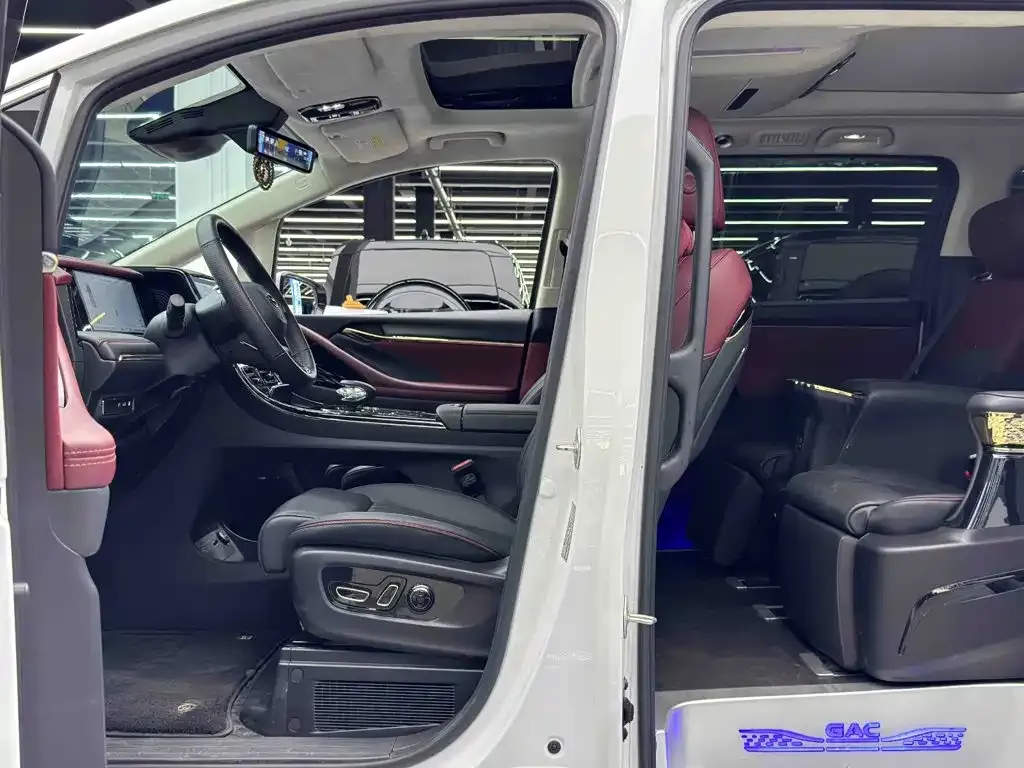 GAC Motor Trumpchi E9 — фото 10
