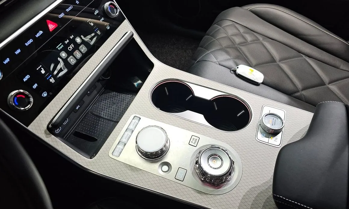 Genesis GV80 — фото 10