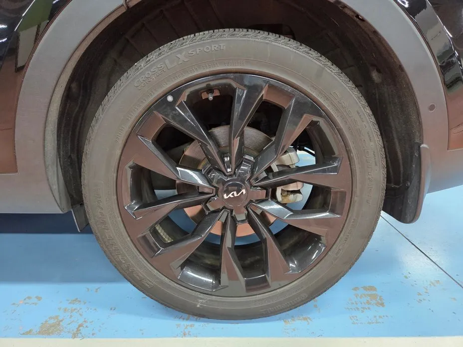 Kia Sorento — фото 6