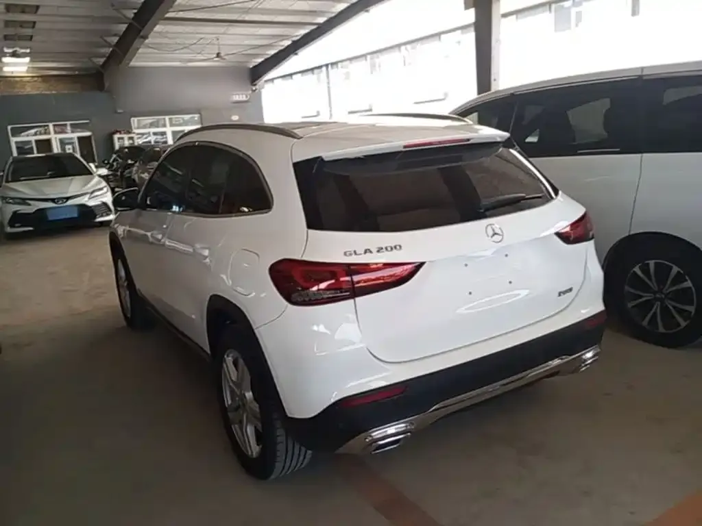Mercedes-Benz GLA — фото 8