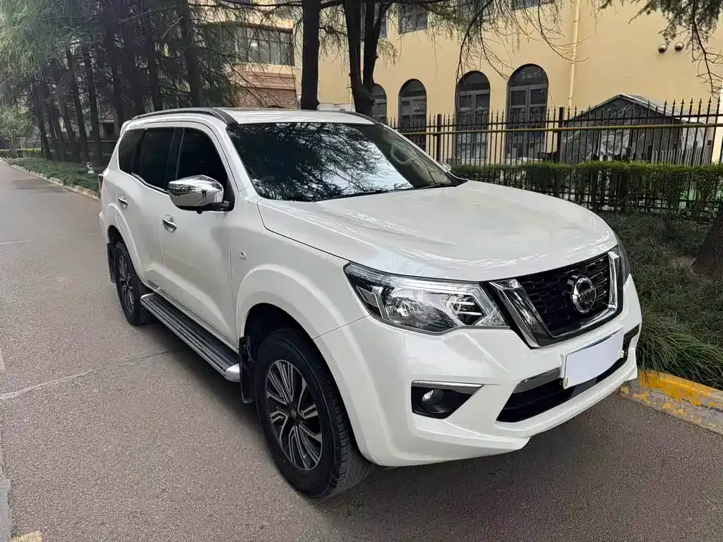 Nissan Terra — фото 9