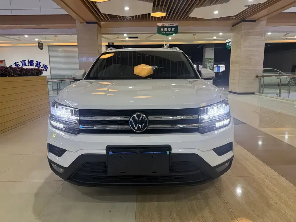 Volkswagen Tharu — фото 4