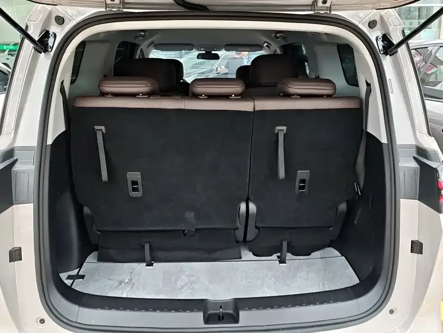 Wuling Starlight 730 New Energy — фото 10