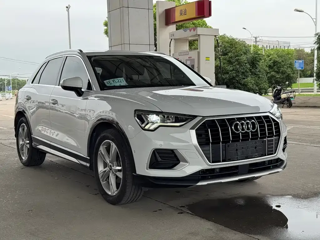 Audi Q3 — фото 6