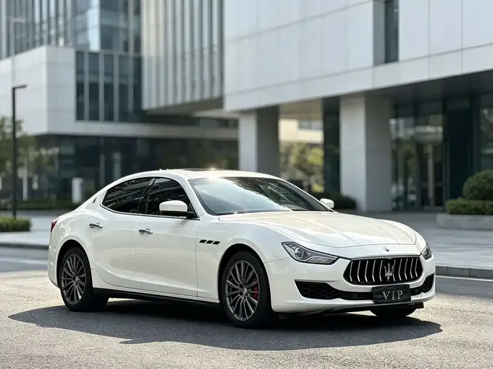 Maserati Ghibli — фото 1