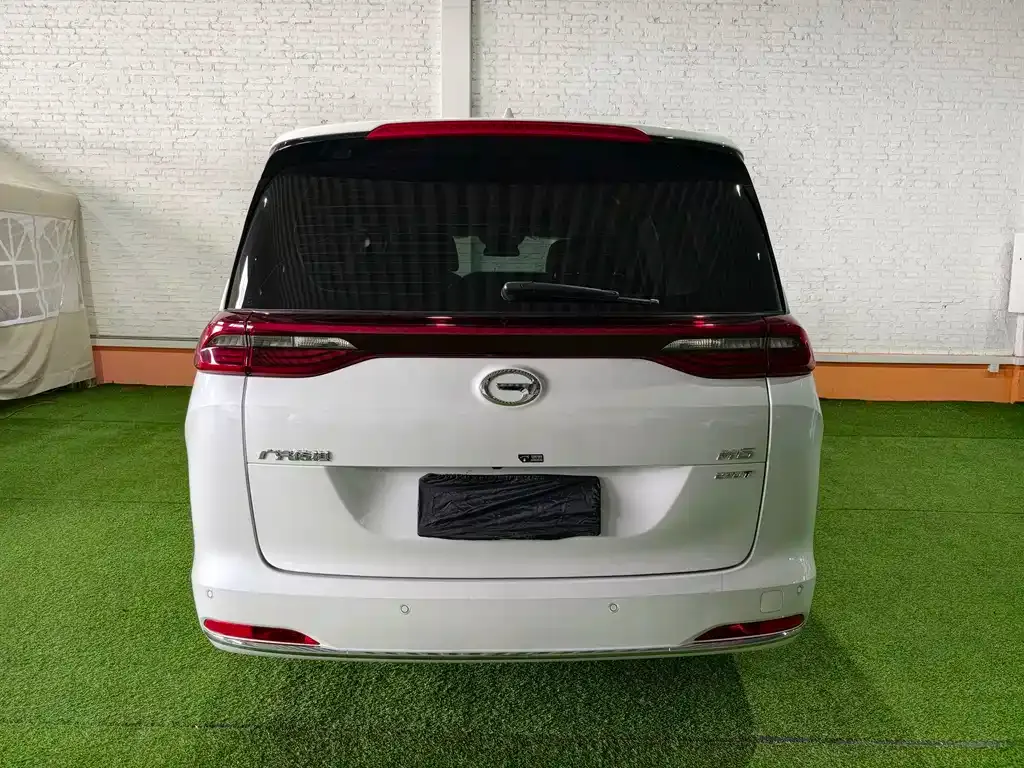 GAC Motor Trumpchi M6 — фото 10