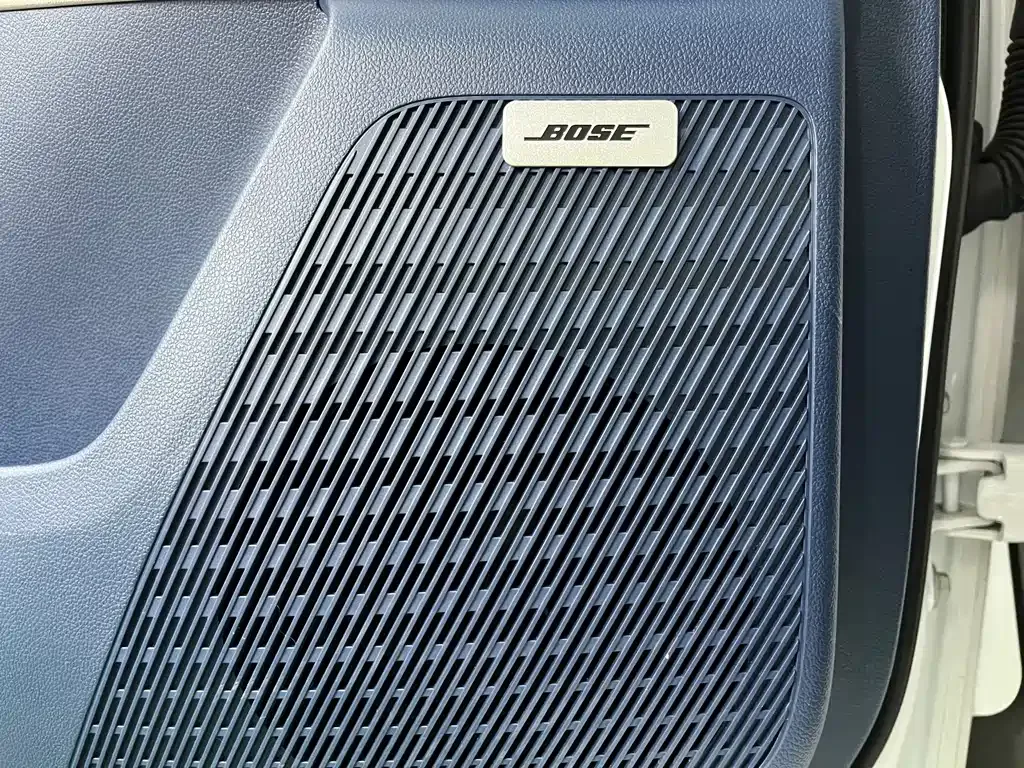 Buick GL8 Hybrid — фото 10