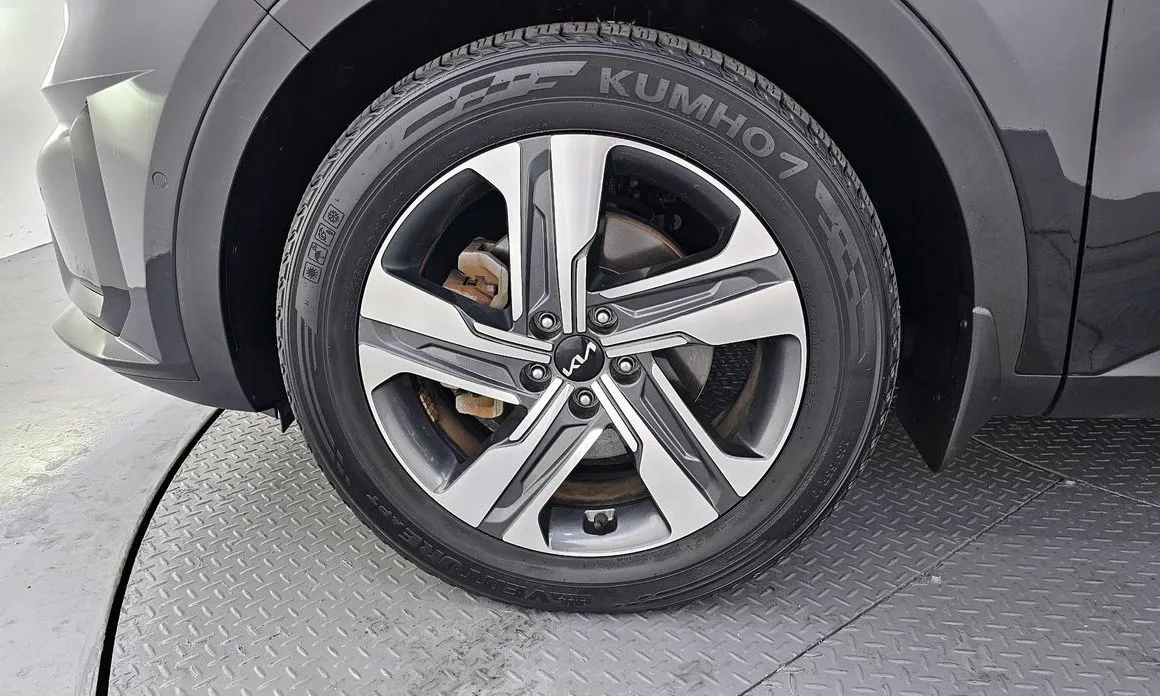 Kia Sorento — фото 8