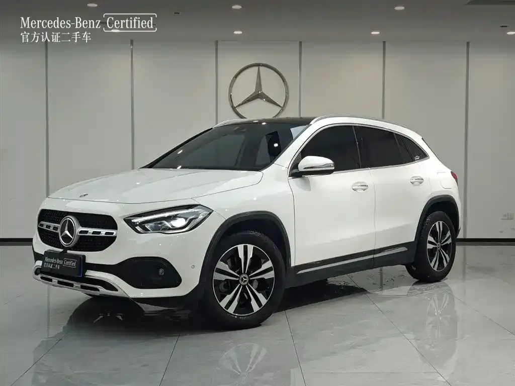 Mercedes-Benz GLA — фото 1