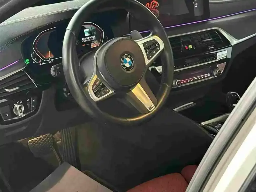 BMW 5 Series — фото 6