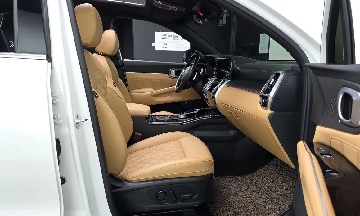 Kia Sorento — фото 7