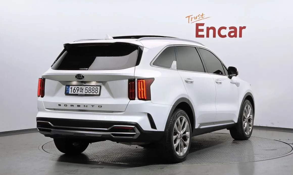 Kia Sorento — фото 5