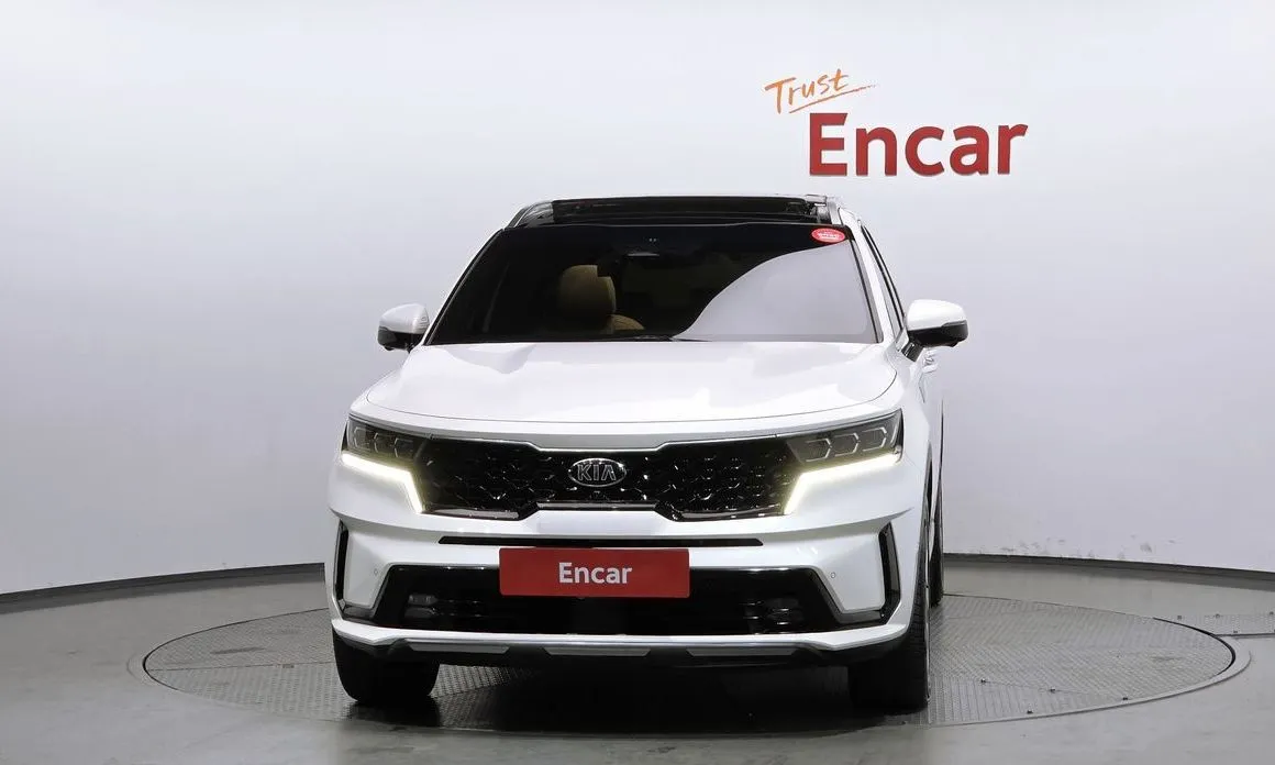 Kia Sorento — фото 6