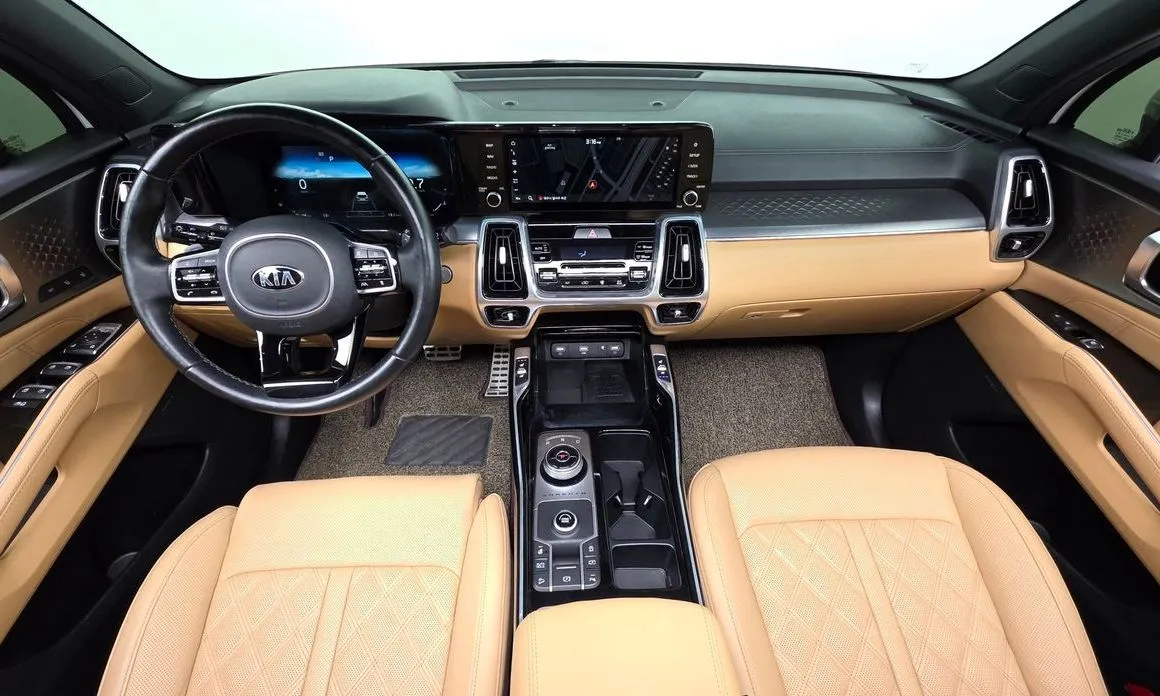 Kia Sorento — фото 9