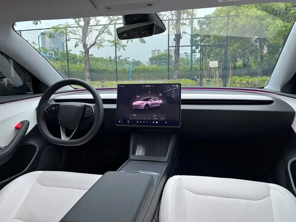 Tesla Model 3 — фото 6