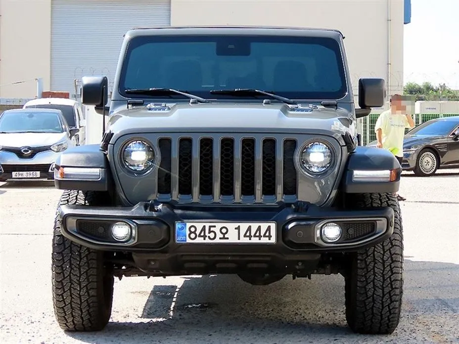 Jeep Gladiator — фото 1