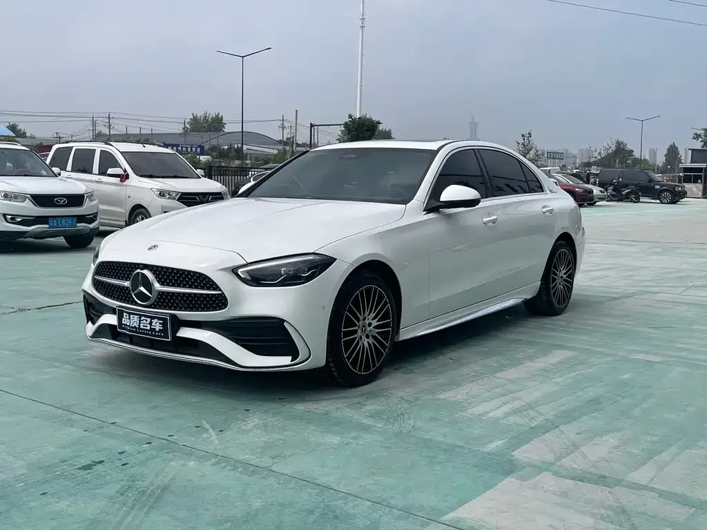 Mercedes-Benz C-Class — фото 1