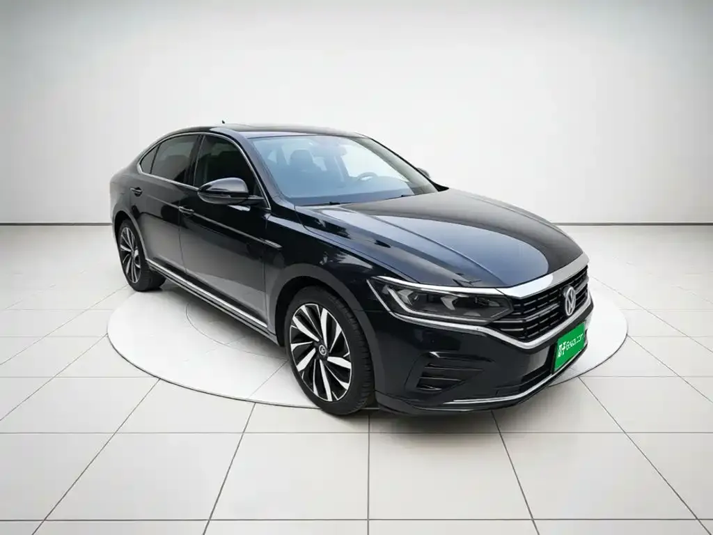 Volkswagen Passat — фото 2