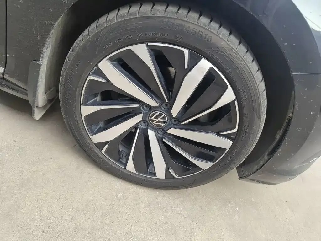 Volkswagen Passat — фото 8
