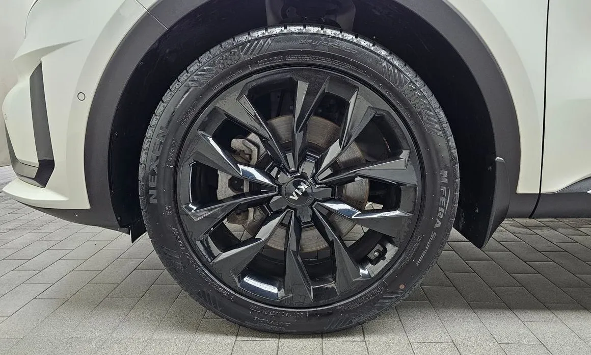 Kia Sorento — фото 8