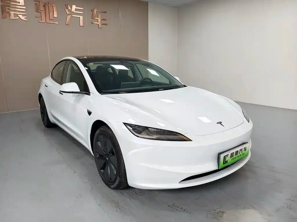 Tesla Model 3 — фото 2