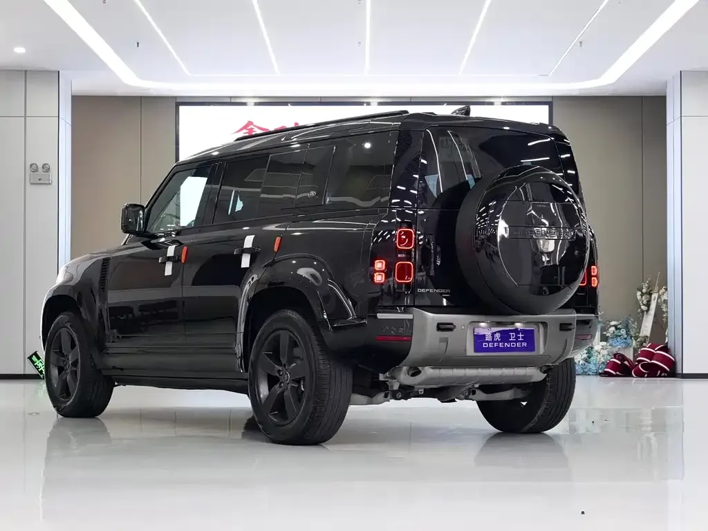 Land Rover Defender — фото 3