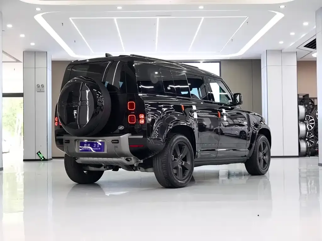 Land Rover Defender — фото 5