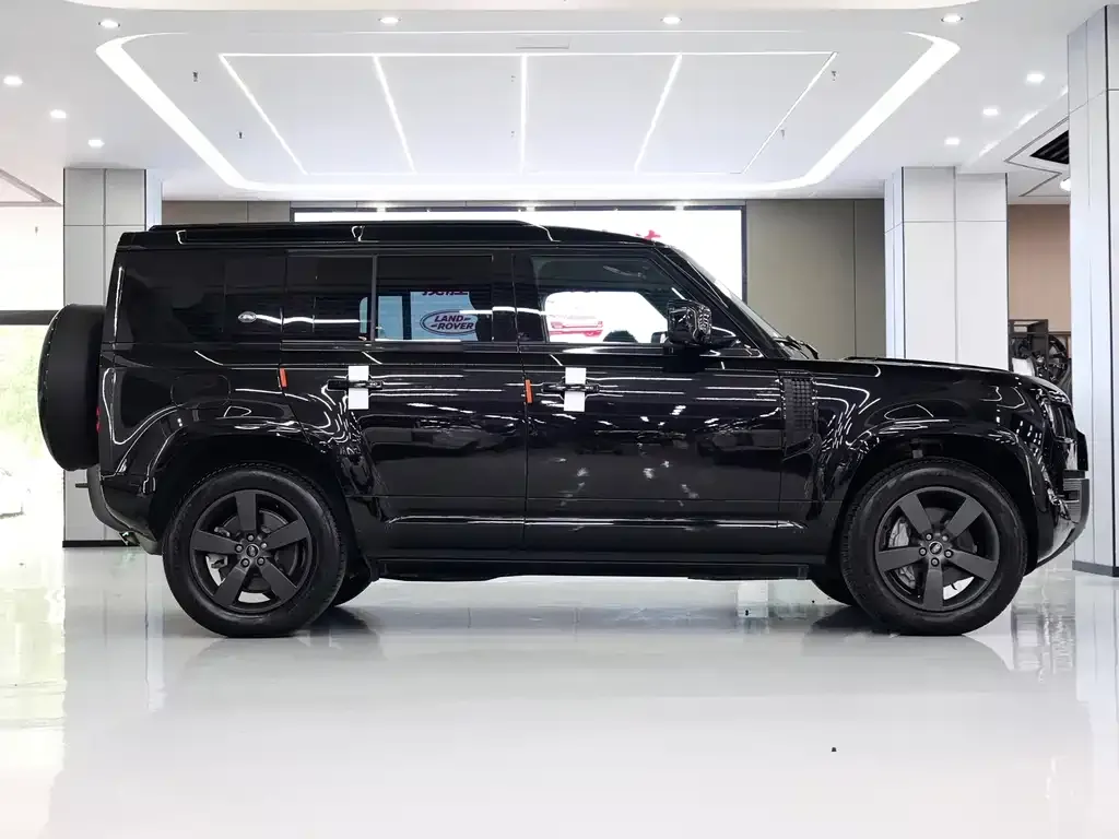 Land Rover Defender — фото 6