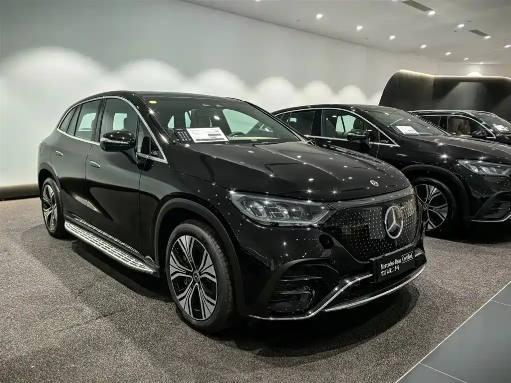 Mercedes-Benz EQE SUV — фото 4