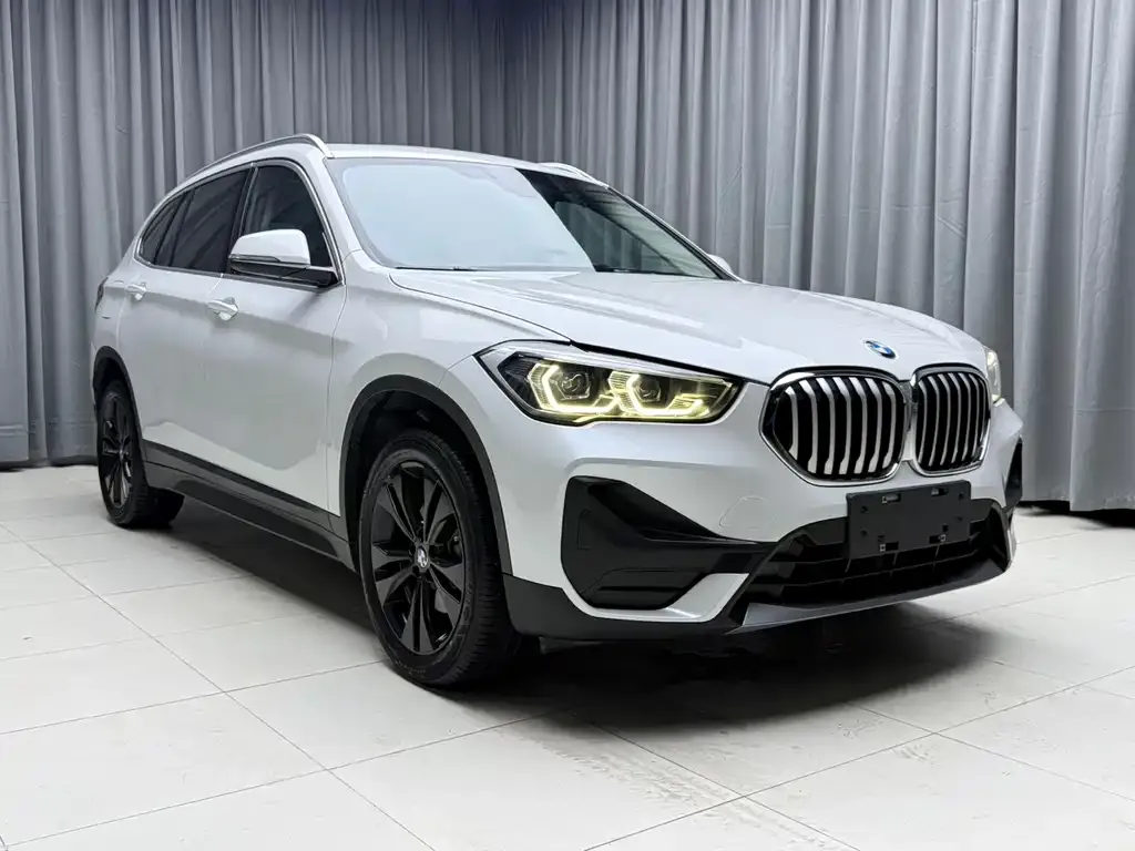 BMW X1 — фото 6