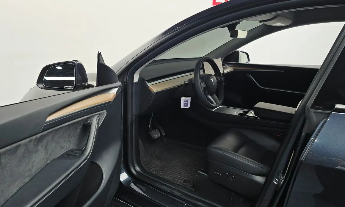Tesla Model Y — фото 7