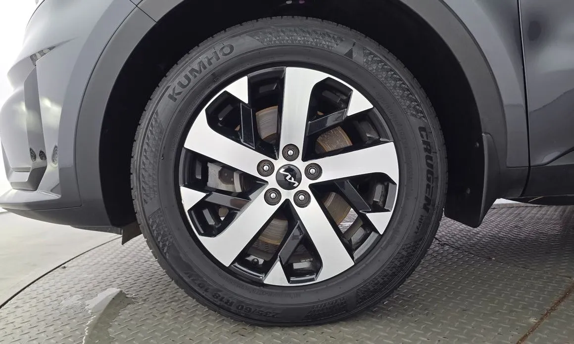 Kia Sorento — фото 6