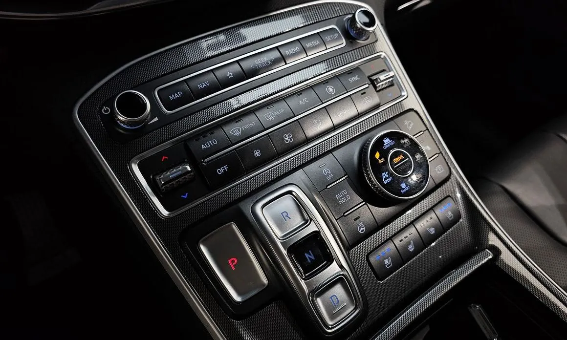 Hyundai Santafe — фото 3