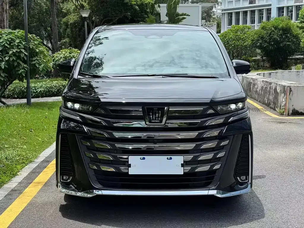 Toyota Vellfire — фото 6