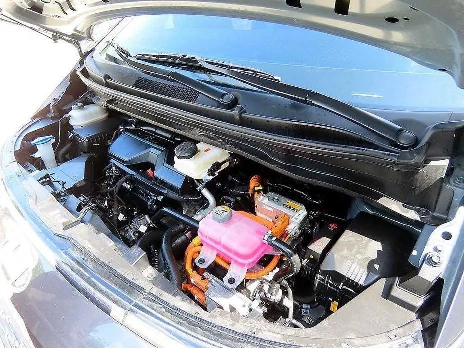 Hyundai Staria — фото 2