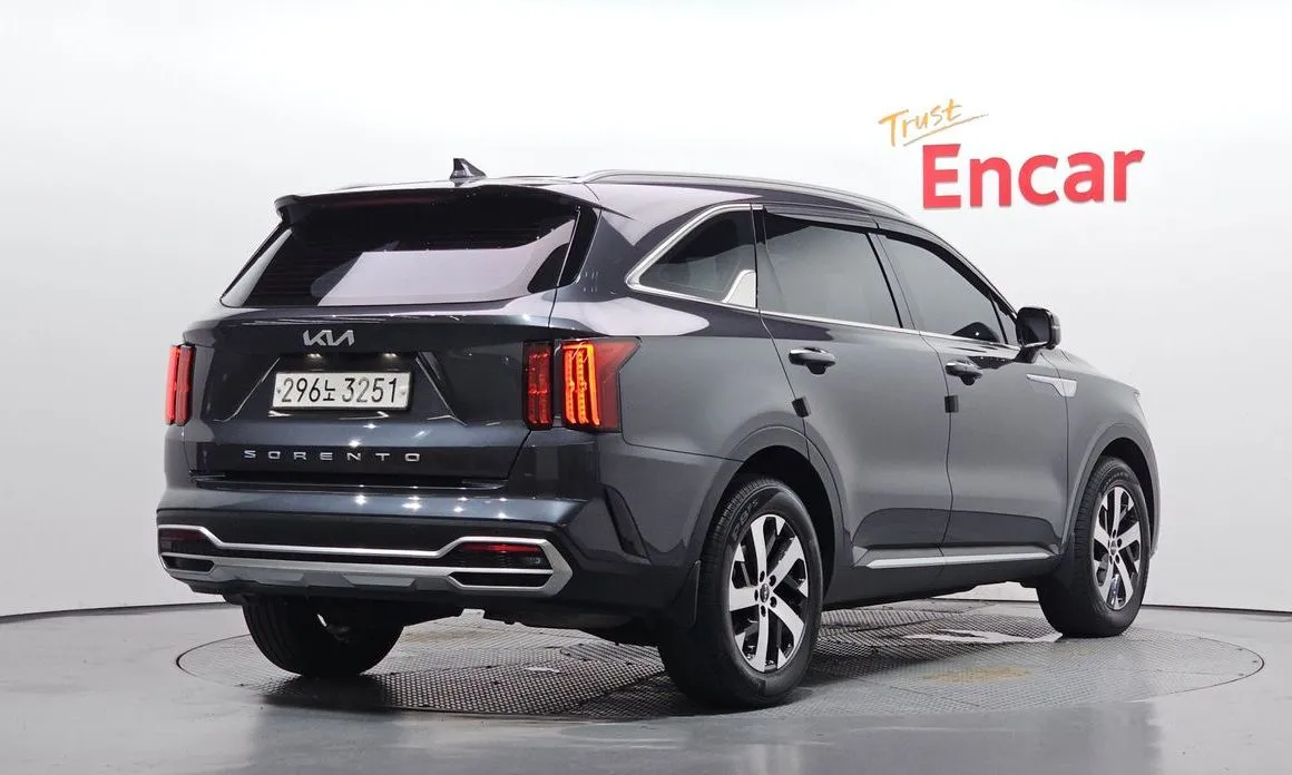 Kia Sorento — фото 4